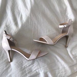 🎀Adorable Neutral Pink Stilettos🎀